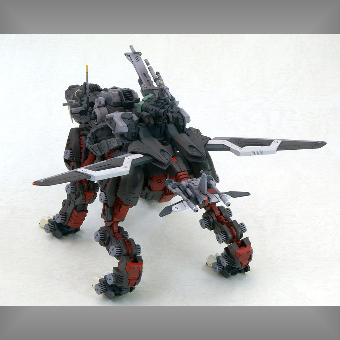 壽屋Zoids 洛伊德HMM EPZ-003 黑劍長牙虎Marking Plus Ver..鋼彈.鋼彈